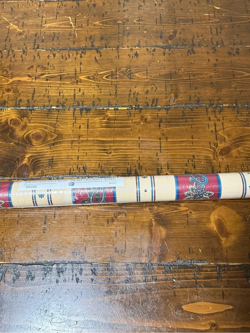 Vintage 1994 Cream Paisley Floral Wallpaper With Stripes - New Old Stock